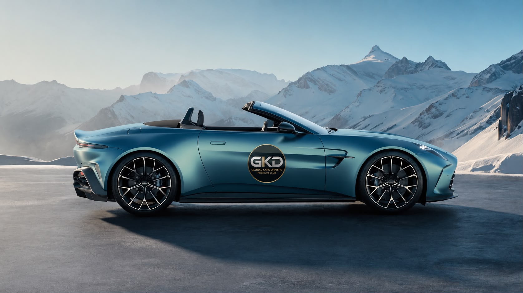 Aston Martin con logo GKD en entorno montañoso